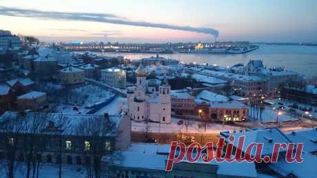 Ночной Нижний Новгород зимой
