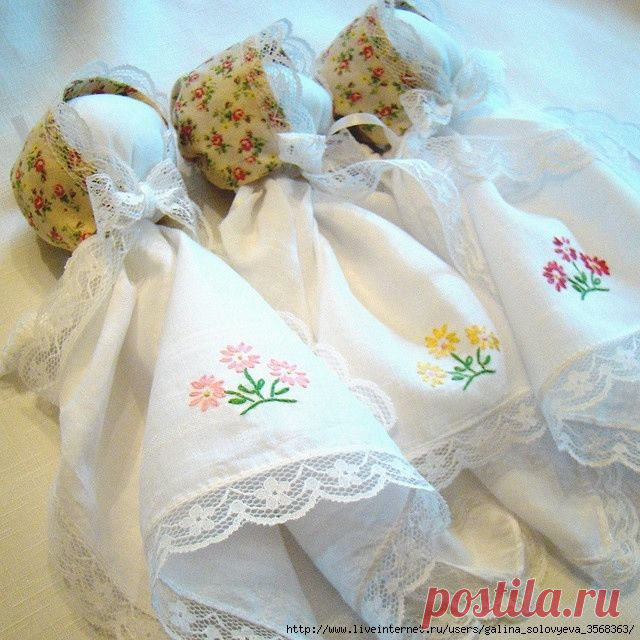 Находим применение посовым платочкам.