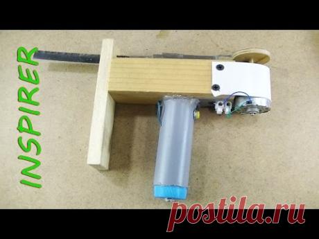 как сделать мини электролобзик  своими руками / How to make a Powerful Mini JIGSAW