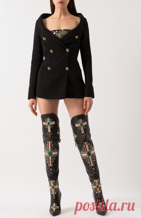 Женские черные кожаные ботфорты с аппликациями VERSACE — купить за 1090000 руб. в интернет-магазине ЦУМ, арт. DSR585P/DVT7X