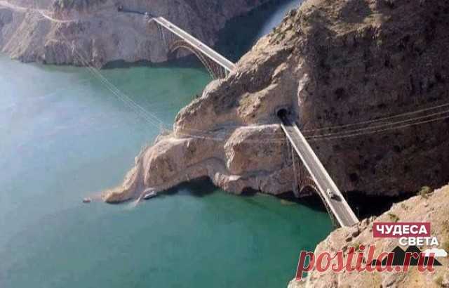 Отличная работа инженеров. Да еще и красиво
Хузестан, Иран