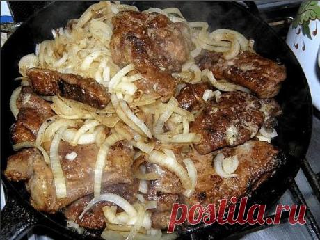 СΑΜΑЯ ВКУСНАЯ ПЕЧЕНЬ. Лyчший рeцeпт Печень по этому рецепту получается очень сочной и нежной! Обязательно приготовьте. Отличная Сытная, очень Вкусная Закуска! Отличный Рецепт.