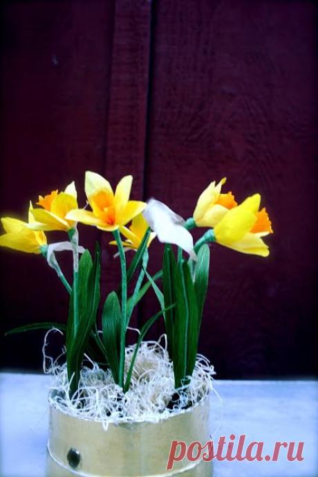 Bitter Betty Blogs: Tutorial: Make Your Own Spring -Paper Daffodils