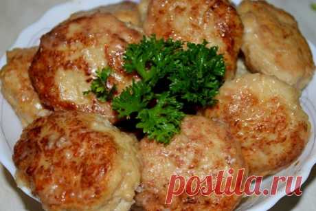 Сочные капустно-мясные котлетки Сочные капустно-мясные котлетки

 


Ингредиенты:
Таблица мер


капуста
500 г


мясо
500 г


яйца
3 шт.


лук репчатый
2 головки


перец душистый молотый


перец черный молотый


чеснок
 


Приготовле…