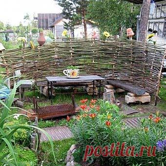 Дачная красота - из ивовых прутьев
