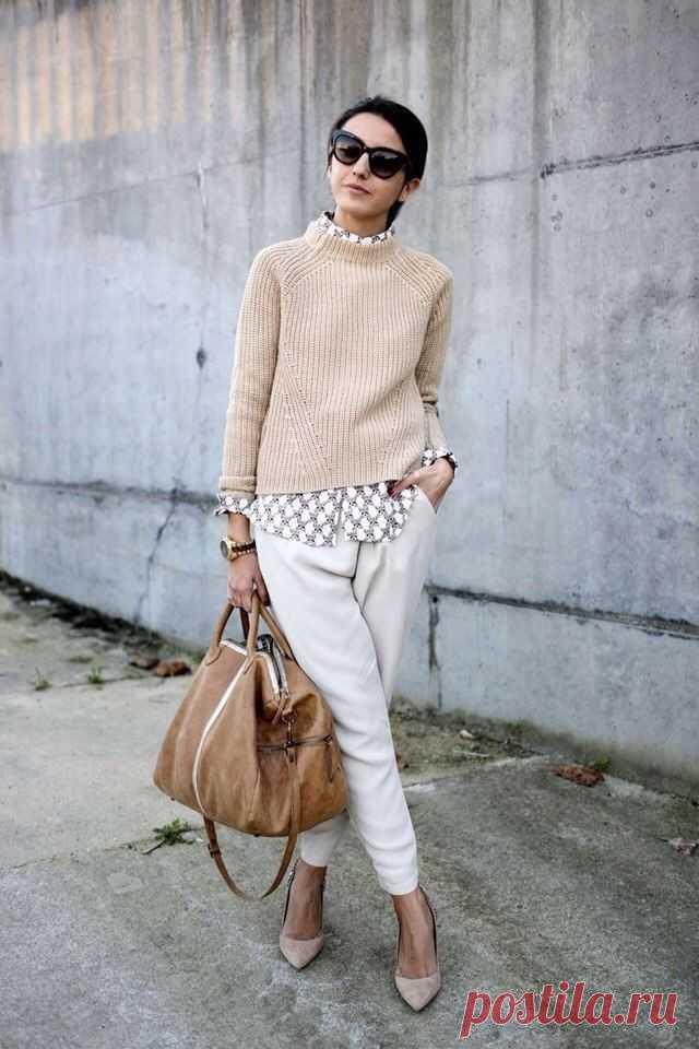 Сочетаем рубашку со свитером.