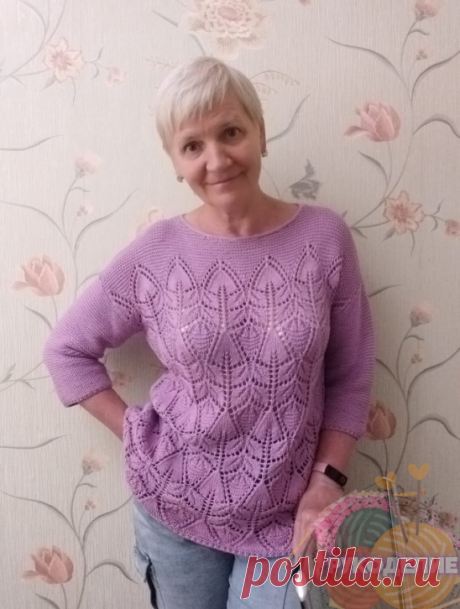 Давно хотела связать эту кофточку. Пряжа с бамбуком тактильно похожа на вискозу.
Думаю, и тянется как вискоза.