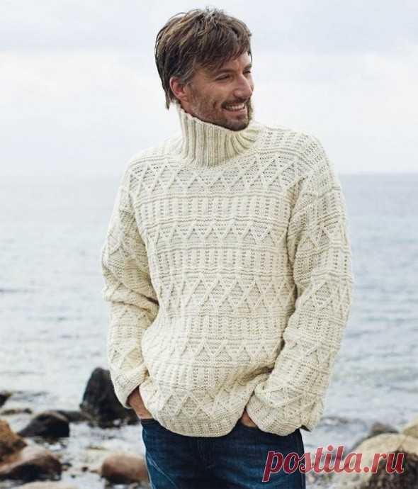 Вяжем мужчинам: два джемпера спицами с аранами