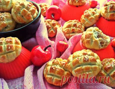 Рассыпчатое китайское печенье с ананасом.
