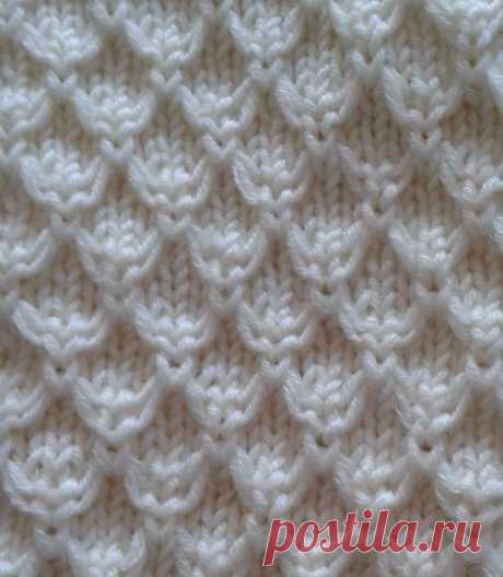 Ravelry: Mock Honeycomb Gloves pattern by Rahymah
