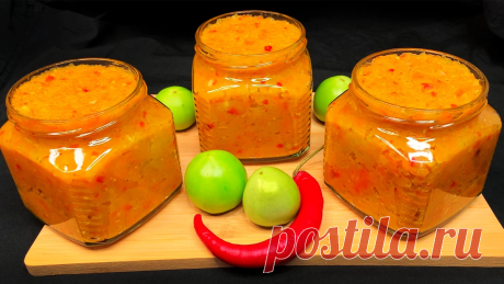 Два шефа на кухне Очень вкусная икра, ничем не уступающая кабачковой или баклажанной. Одна из моих обязательных и любимых заготовок на зиму: подходит хоть куда, простая и очень вкусная! Рецепт простой, быстрый, отличное дополнение к картофелю, макаронам, мясу да и просто на хлебушек очень вкусно! СПОСОБ ПРИГОТОВЛЕНИЯ: ✅ Зеленые помидоры нарезаем дольками, замачиваем в солёном кипятке на 30 минут. ✅ Пропускаем…