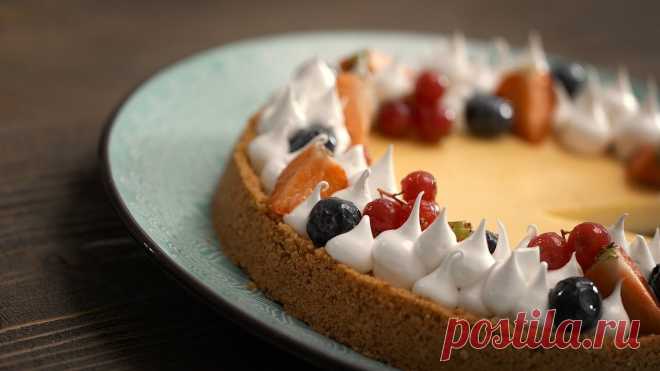 Известный АМЕРИКАНСКИЙ десерт😃 Нежный лаймовый ПИРОГ к чаю🍰 Готовим дома с Лизой Глинской😉 Лаймовый пирог с хрустящей песочной основой и нежной начинкой…🍰 А какой красивый!😊 Готовится легко и быстро и создает хорошее настроение, независимо от пог...