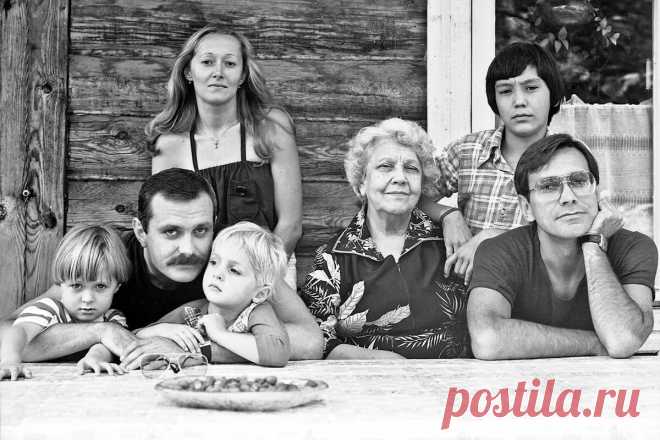 АНДРЕЙ КОНЧАЛОВСКИЙ О НИКИТЕ МИХАЛКОВЕ: Он как раз и есть папин сын, я же – мамин | Евгений Додолев | Яндекс Дзен