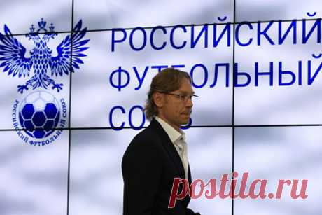 Бывший футболист «Спартака» назвал сходство Карпина с Черчесовым. Бывший форвард московского «Спартака» Александр Прудников сравнил Станислава Черчесова с Валерием Карпиным. Главным сходством тренеров игрок назвал любовь к победам. По мнению Прудникова, оба стараются идти к намеченным целям. При этом футболист подчеркнул, что Черчесов с Карпиным — разные люди.
