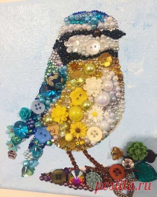 Творчество из пуговиц Творчество из пуговицИз пуговиц можно создавать очень красивые картины. Творите и будьте счастливы, наши дорогие.
