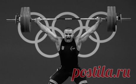 Украинский чемпион Европы по тяжелой атлетике погиб на фронте. Александру Пелешенко было 30 лет, он участвовал в Олимпиаде в Рио и дважды побеждал на чемпионатах Европы, а с 2018 года отбывал восьмилетнюю дисквалификацию за допинг