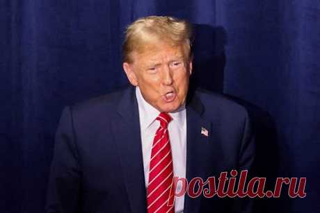 Стало известно о трудностях Трампа с получением залога для обжалования приговора. Бывший президент США Дональд Трамп не смог найти страховую компанию, согласную выплатить ему залог в размере 464 миллионов долларов для апелляции по делу о мошенничестве. О трудностях политика с получением залога для обжалования приговора сообщает NBC. Трамп должен внести залог полностью до следующей недели.