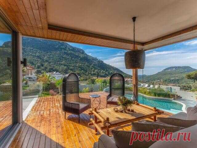 Продажа  эксклюзивной виллы в Оваджике ( Фетхие )

Предлагаем к продаже шикарную 4-х этажную виллу в Фетхие с личным садом и бассейном в элитном районе Оваджик в Фетхие в окружении соснового леса и видом на известную гору Бабадаг.Данное предложение идеально подойдет тем кто любит комфорт и уют и выгодное решение для тех кто решил стать собственником недвижимости в Турции - https://ctm-group.ru/lot/fet_er-577