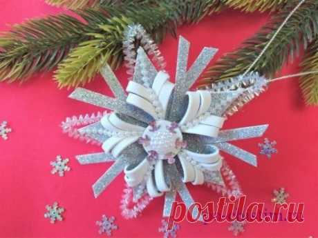 ​Красивая снежинка из фоамирана