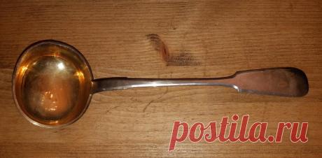 Половник / черпак. Серебро 84 проба Российская Империя. Позолота. Родная патина.
Не был в обращении. Состояние отличное.
Длина : 300 мм. Размер черпака : 90 х 80 мм.
Все : 218 грамм. 

Цена : 32 000 руб.

Купить сейчас :  

#ПоловникСеребро84проба
#ПоловникСереброРоссийскаяИмперияПозолота
#ЧерпакСеребро84проба
#ЧерпакСереброРоссийскаяИмперия