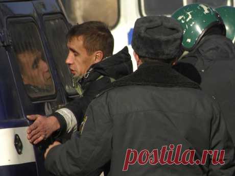 Что делать, если гаишник пытается задержать водителя на дороге по надуманному предлогу