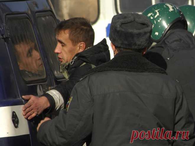 Что делать, если гаишник пытается задержать водителя на дороге по надуманному предлогу