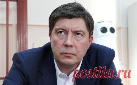 Экс-владелец банка «Югра» получил 9 лет колонии за растрату. Алексей Хотин, бывший участник списка Forbes, фигурант дела об одном из крупнейших хищений, получил девять лет