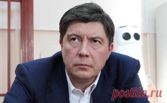 Экс-владелец банка «Югра» получил 9 лет колонии за растрату. Алексей Хотин, бывший участник списка Forbes, фигурант дела об одном из крупнейших хищений, получил девять лет