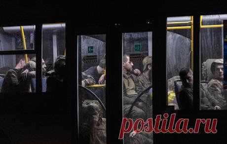 СМИ: в Ивано-Франковске родственники пленных потребовали организовать их обмен. По данным издания "Общественное", в акции протеста приняли участие порядка 60 человек