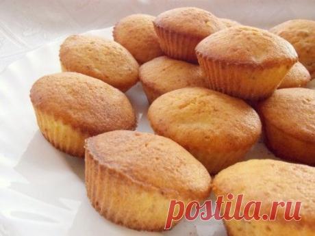 Тыквенные кексы с изюмом - просто и вкусно!