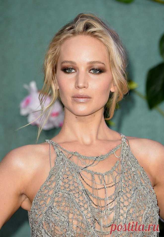 8 голливудских звезд, которые заявили, что не любят Россию
Собрали для вас список голливудских звезд, которые негативно высказывались о России. Дженнифер Лоуренс Дженнифер Лоуренс известна нам по ролям в фильмах «Голодные игры», «Пассажиры», «Мама», «Джой» и другие. Но она не раз говорила о своей неприязни к России и даже отказывалась сыграть роль русской женщины в фильме «Красный воробей». А на конференции о фильме «Мама» […]
Читай дальше на сайте. Жми подробнее ➡