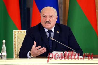 Лукашенко сообщил о готовящейся западными спецслужбами провокации в Польше. Польские и американские спецслужбы готовят провокацию против населения Польши, чтобы потом обвинить в ней Москву и Минск, заявил президент Белоруссии Александр Лукашенко. Он отметил, что все добытые разведкой сценарии провокаций незамедлительно предаются огласке со стороны Минска.