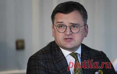 Немецкий публицист назвал слова Кулебы о российских солдатах оскорблением для немцев. Юрген Тоденхефер заявил, что его страна никому не дарит "столько подарков, сколько получает Украина"