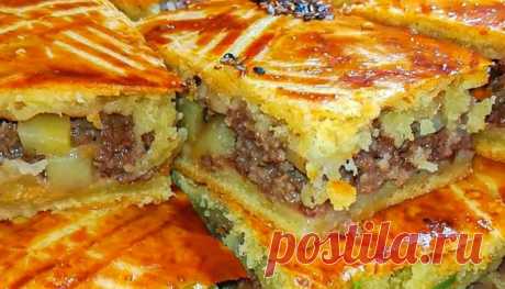 Вкуснее, чем беляши и чебуреки. Рецепт пирога с картошкой и фаршем на ужин