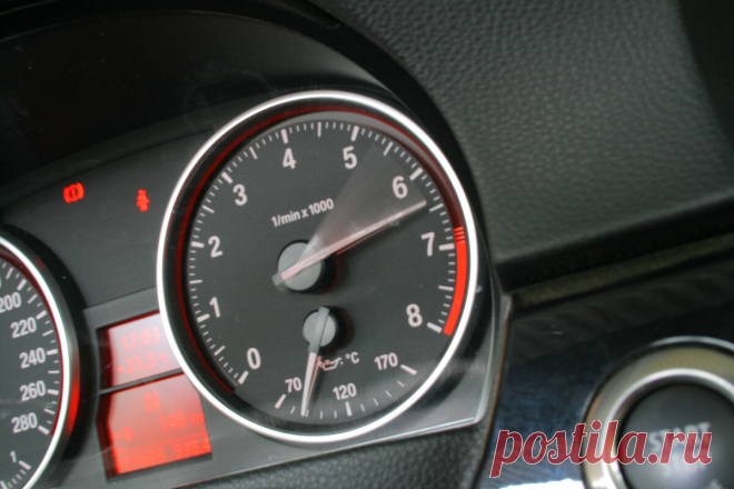 Машина дергается при разгоне: основные причины и что делать? | Автомеханик | Яндекс Дзен