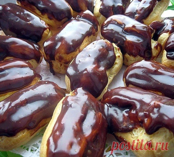 ЗАВАРНОЕ ТЕСТО И 6 ВКУСНЫХ РЕЦЕПТОВ С НИМ : 


1) Булочки из заварного теста с кремом  
2) Заварные пирожные  
3) Профитроли  
4) Профитроли с заварным кремом  
5) Пирожное Эклер  
6) Заварные пирожные «Лебеди». 


Сохраните РЕЦЕПТЫ, чтобы не потерять Cтaвьтe KЛАСС и ПОДЕЛИТЬСЯ с друзьями,чтобы соxрaнить рецепт в лeнтe. СПАСИБО за лaйки и кoмментaрии - мы их очень ценим 

======================================================

Из заварного теста кулинары готовят эклеры, пр...