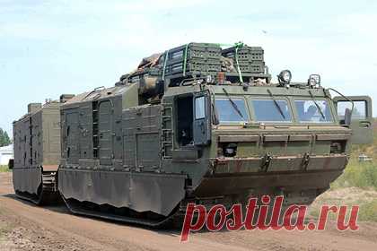Российские военные получат эвакуаторы для Арктики. Российские военные получат ремонтно-эвакуационные машины для Арктики. Специальный транспорт на шасси двухзвенных вездеходов позволит ремонтировать и эвакуировать технику при температуре ниже минус 50 градусов. Машины получили системы ночного видения, роботизированный манипулятор и беспилотник.