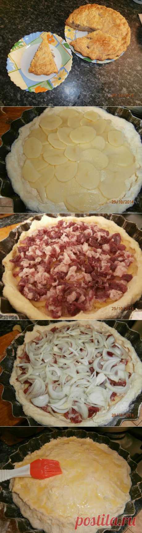 Пирог с мясом на сметане