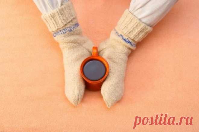 Промокли ноги: что делать, чтобы не заболеть.... 
Намочить ноги в непогоду случалось каждому. И если вы сейчас читаете это, скорее всего, огромная лужа в темной подворотне, неожиданный ливень или хроническая недельная слякоть добрались и до ваших но…