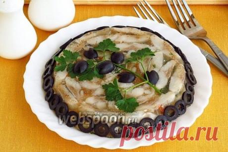 Сельдь в желе - просто, вкусно и не слишком затратно...