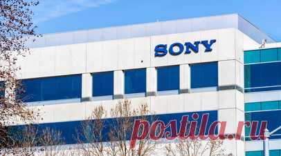 Sony начала продавать смартфоны без USB-кабеля и зарядного блока в коробке. Покупатель нового Sony Xperia 10 VII пожаловался на отсутствие в комплекте с устройством зарядного адаптера и USB-кабеля, пишет Android Authority. Как признался один из пользователей Reddit под ником Brick_Fish, на упаковке со смартфоном действительно значками было указано отсутствие обоих аксессуаров. Читать далее