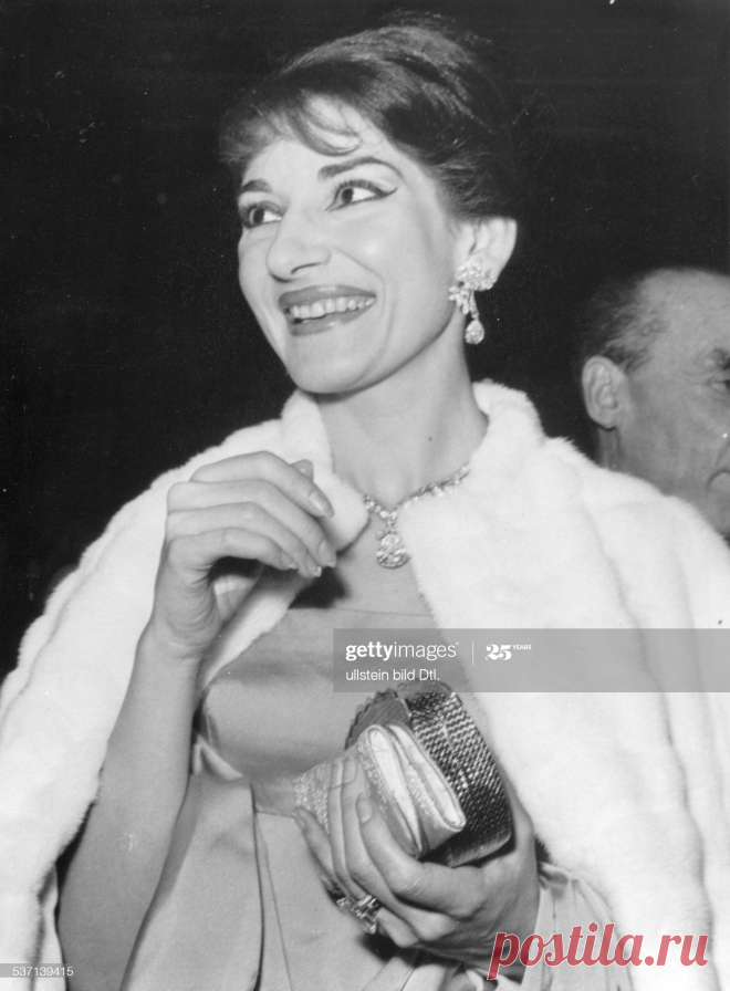maria-callas-sngerin-sopran-usa-griechenland-portrt-1959-picture-id537139415 (1509×2048)