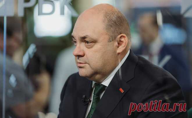 ТАСС узнал о растрате денег на опорники в деле экс-главы Курской области. В уголовном деле против бывшего губернатора Курской области Алексея Смирнова появились пункты о растрате бюджетных средств при возведении опорных сооружений для погранслужбы на границе региона и Украины, сообщает ТАСС со ссылкой на судебные документы.