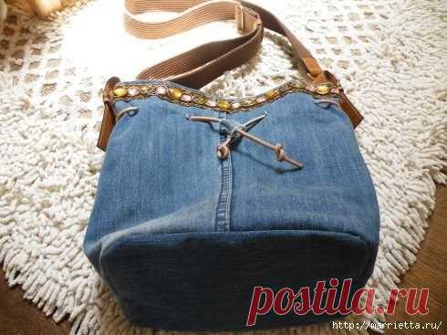 Сумка в спортивном стиле из старых джинсов