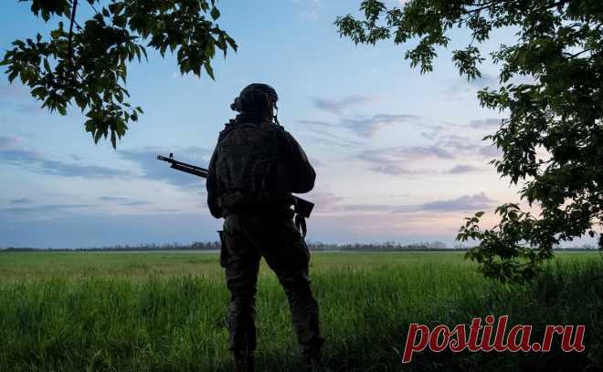 На Украине завели дело из-за прорыва обороны в Харьковской области. ГБР открыла уголовное дело, по которому проходят 28 командиров ВСУ, подозреваемых в допущении прорыва ВС России в Харьковской области. По версии следствия, военные «не организовали оборону должным образом»