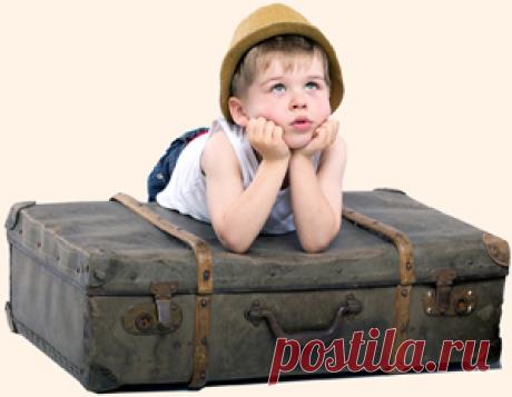 Олеся Емельянова. Стихи и загадки про чемодан. Стихотворение-визитка для карнавального костюма Чемодана.
Новогодние праздники закончились, но для маскарадов есть место в любое время года. Это веселое стихотворение поможет детям представить и защитить карнавальный костюм чемодана.