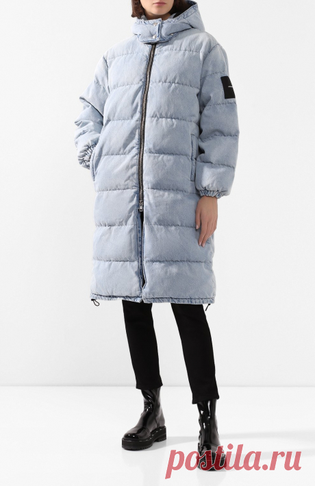 Женский голубой пуховик DENIM X ALEXANDER WANG — купить за 71600 руб. в интернет-магазине ЦУМ, арт. 4DC1202628