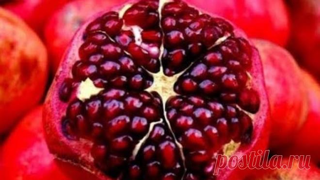 ОНА НАЧАЛА ЕСТЬ ГРАНАТ С КОСТОЧКАМИ И ОБОМЛЕЛА. ОБ ЭТОМ ДОЛЖНА ЗНАТЬ КАЖДАЯ ЖЕНЩИНА...! #TheRelizzz