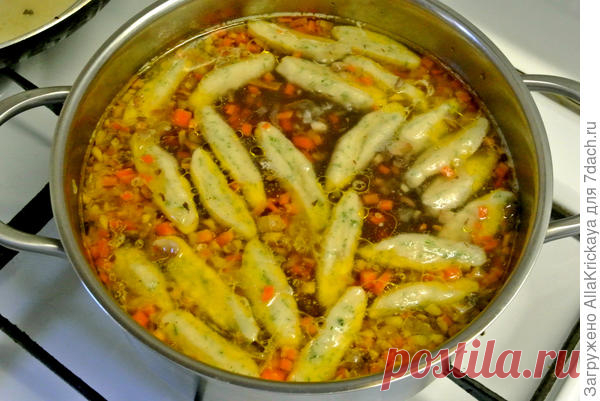Суп грибной с клецками