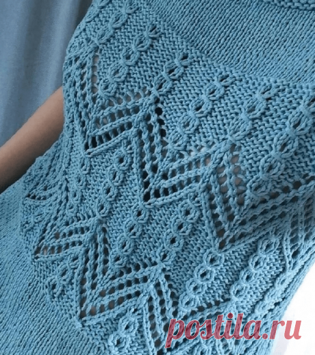 Японский ажурный узор спицами На схеме приведены и лицевые и изнаночные ряды, но имейте в виду, что изнаночные обозначены лицевыми петлями, как при круговом вязании, поэтому, если вяжите поворотными, то петли в изнаночных ряда вязать наоборот, лицевую изнаночной, а изнаночную лицевой, или проще говоря изнаночный ряд вяжем по узору, Ещё можно попробовать провязывать три вместе не так как на